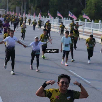 Runner Photo 7129458