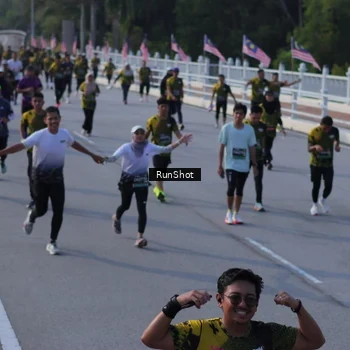 Runner Photo 7129459