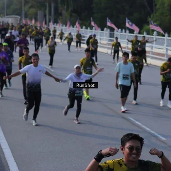 Runner Photo 7129460
