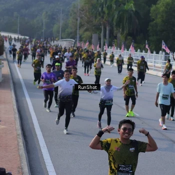 Runner Photo 7129462
