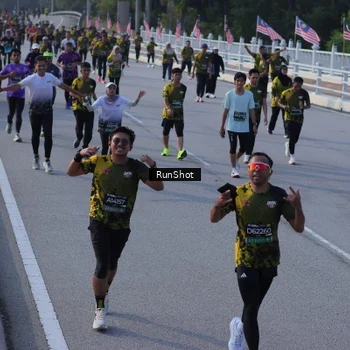 Runner Photo 7129465