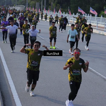 Runner Photo 7129472