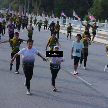 Runner Photo 7129475