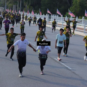 Runner Photo 7129478