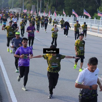 Runner Photo 7129493