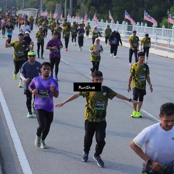 Runner Photo 7129496