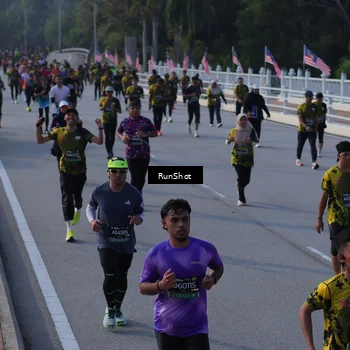 Runner Photo 7129499