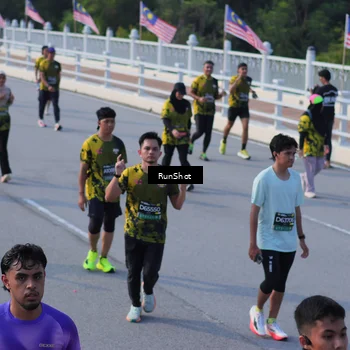 Runner Photo 7129510