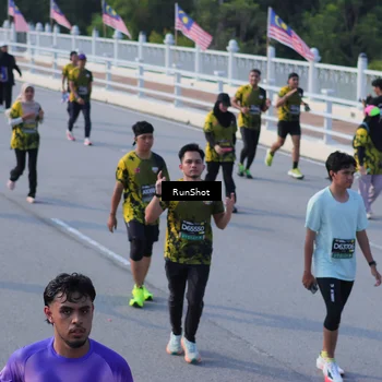 Runner Photo 7129511