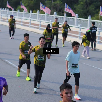 Runner Photo 7129514