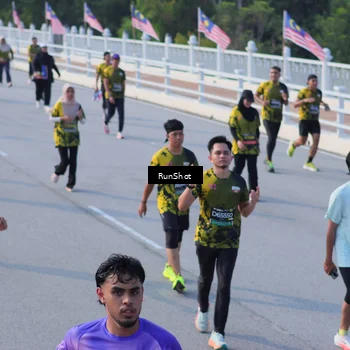 Runner Photo 7129516