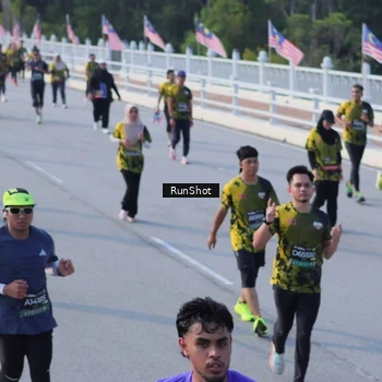 Runner Photo 7129518