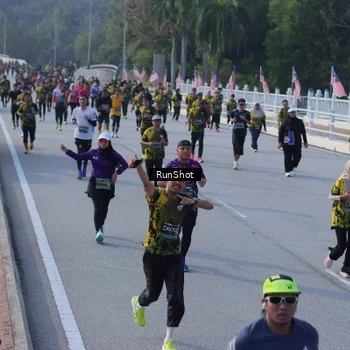 Runner Photo 7129524