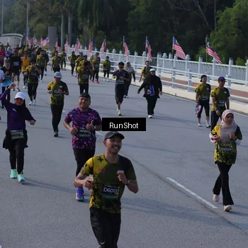 Runner Photo 7129541