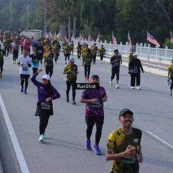 Runner Photo 7129546