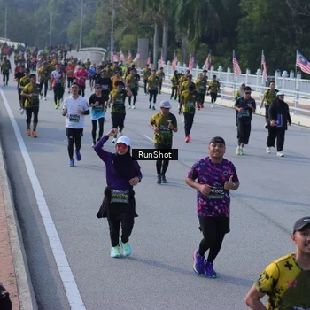 Runner Photo 7129547