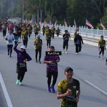 Runner Photo 7129550