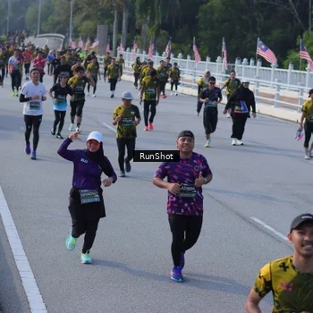 Runner Photo 7129555