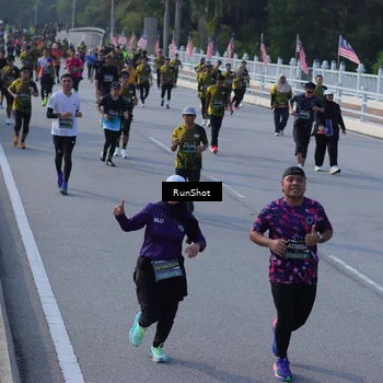 Runner Photo 7129562