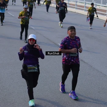 Runner Photo 7129573