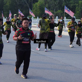 Runner Photo 7129575