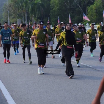 Runner Photo 7129604