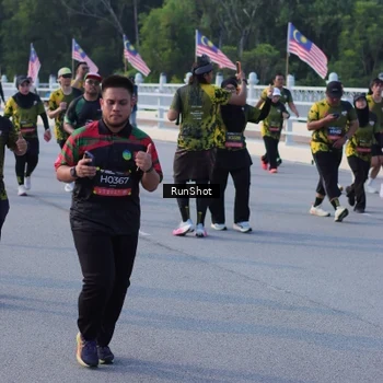 Runner Photo 7129793