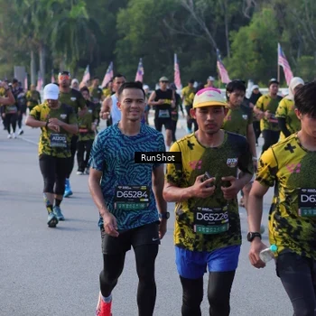 Runner Photo 7129946