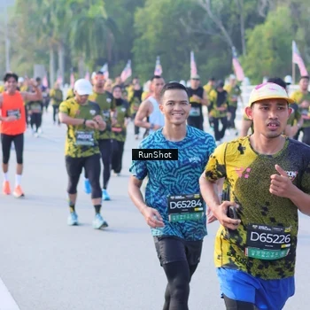 Runner Photo 7130015