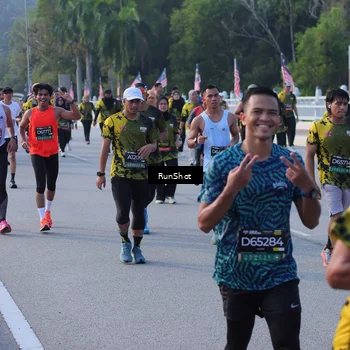 Runner Photo 7130053