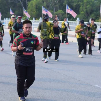 Runner Photo 7130240