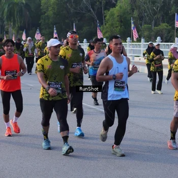 Runner Photo 7130246
