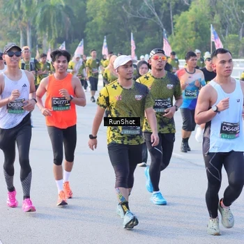 Runner Photo 7130330