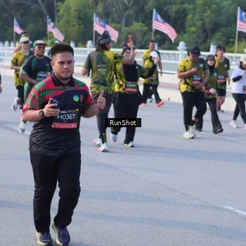 Runner Photo 7130363