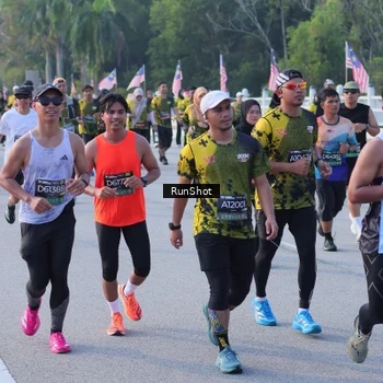 Runner Photo 7130364
