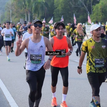 Runner Photo 7130478