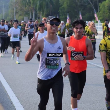 Runner Photo 7130542
