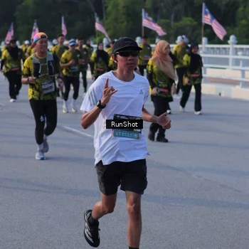 Runner Photo 7130729