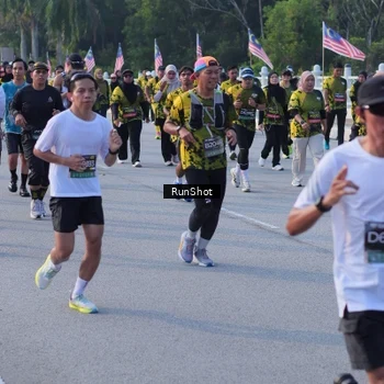 Runner Photo 7130765