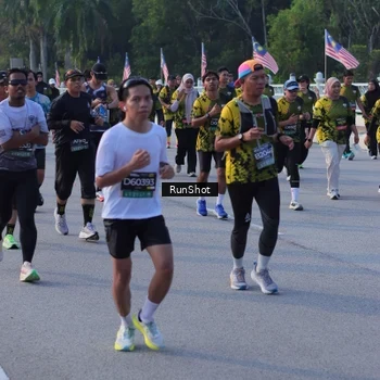 Runner Photo 7130815