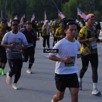 Runner Photo 7130884