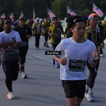 Runner Photo 7130932