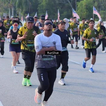 Runner Photo 7130973