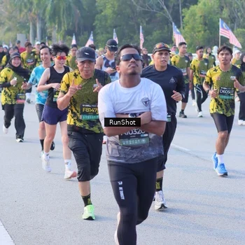 Runner Photo 7131004