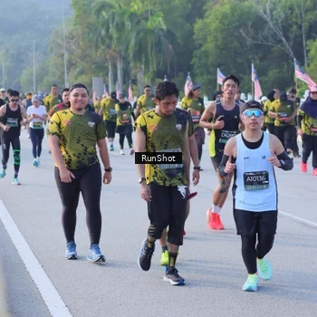 Runner Photo 7131034