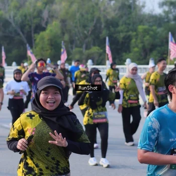 Runner Photo 7131415