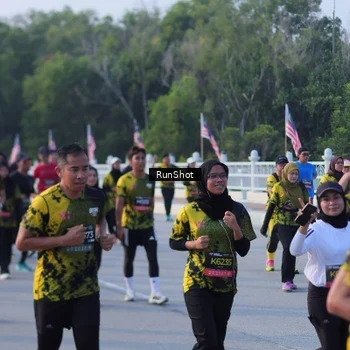 Runner Photo 7131665