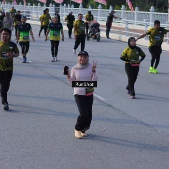 Runner Photo 7131845