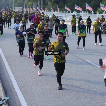 Runner Photo 7131855