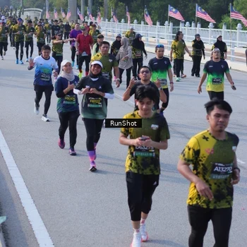 Runner Photo 7131865